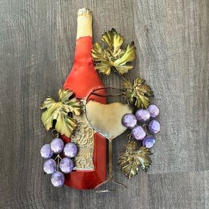 Metal wine decor